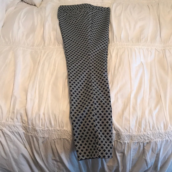 Dalia Pants - Dahlia ankle pants navy print size 2 Dalia Pants - Dahlia ankle pants navy print size 2